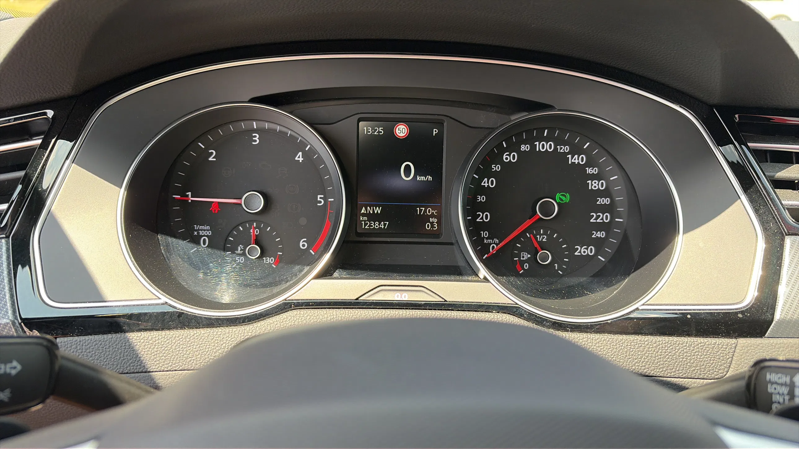 VW Passat Variant 2.0 TDI 4Motion BMT Business | Bild 10 von 22