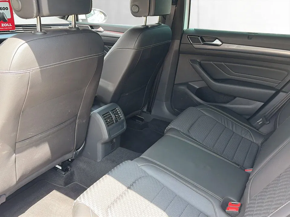 VW Passat Variant 2.0 TDI 4Motion BMT Business | Bild 18 von 22