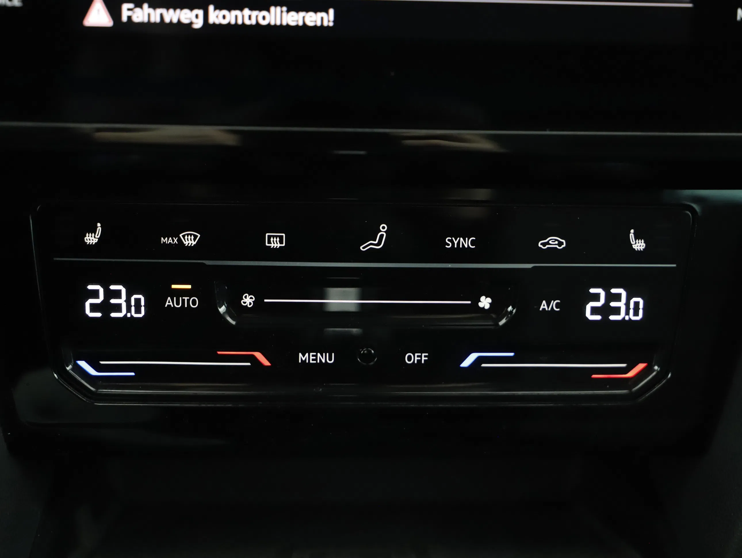 VW Passat Var. 2.0 TDI DSG | Bild 10 von 21