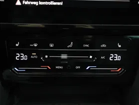 VW Passat Var. 2.0 TDI DSG | Thumbnail 10 von 21
