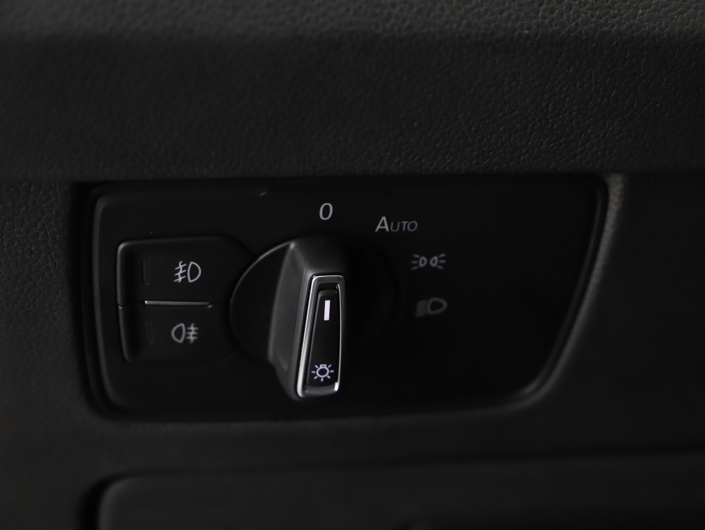 VW Passat Var. 2.0 TDI DSG | Bild 13 von 21