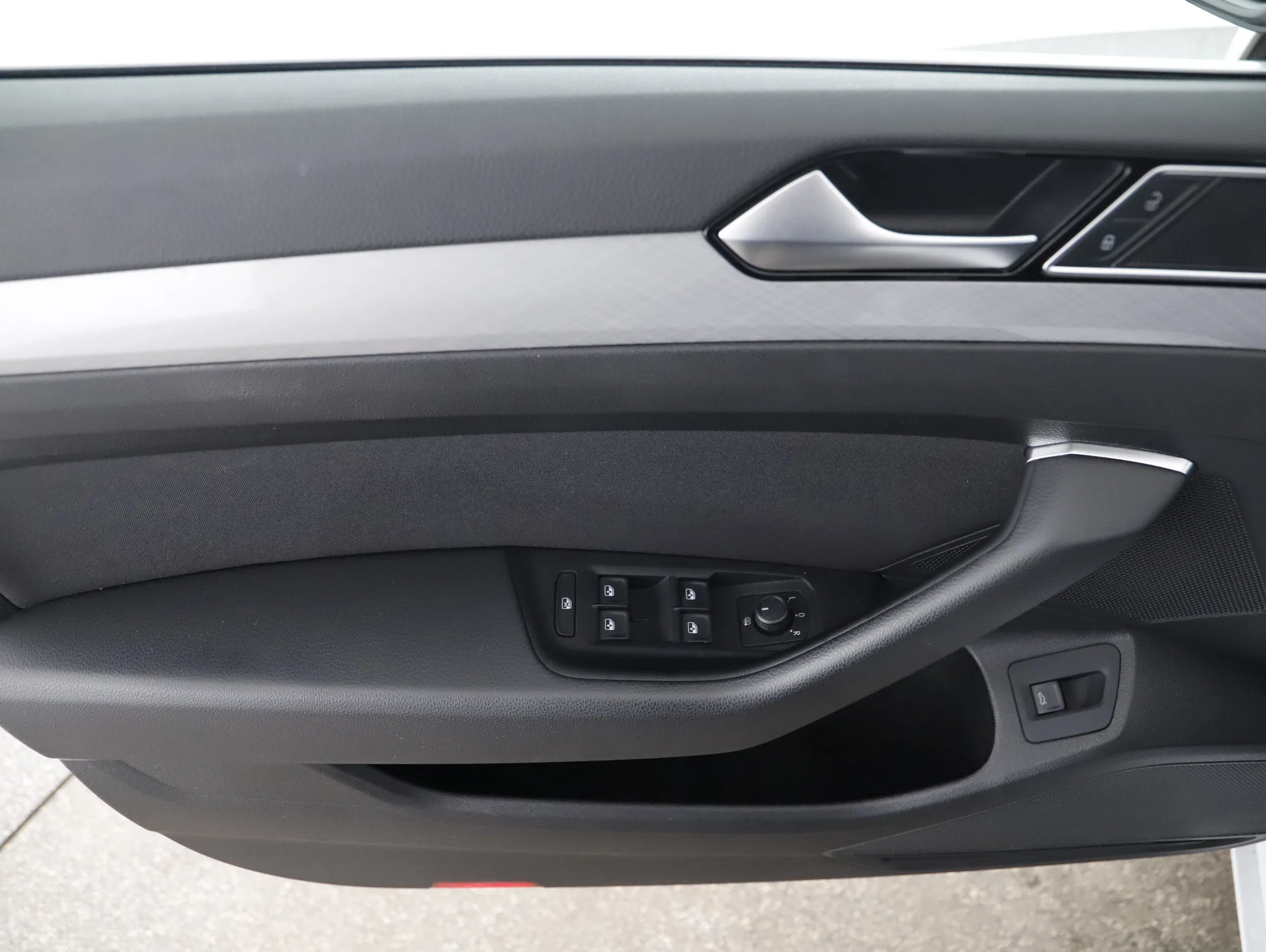 VW Passat Var. 2.0 TDI DSG | Bild 14 von 21