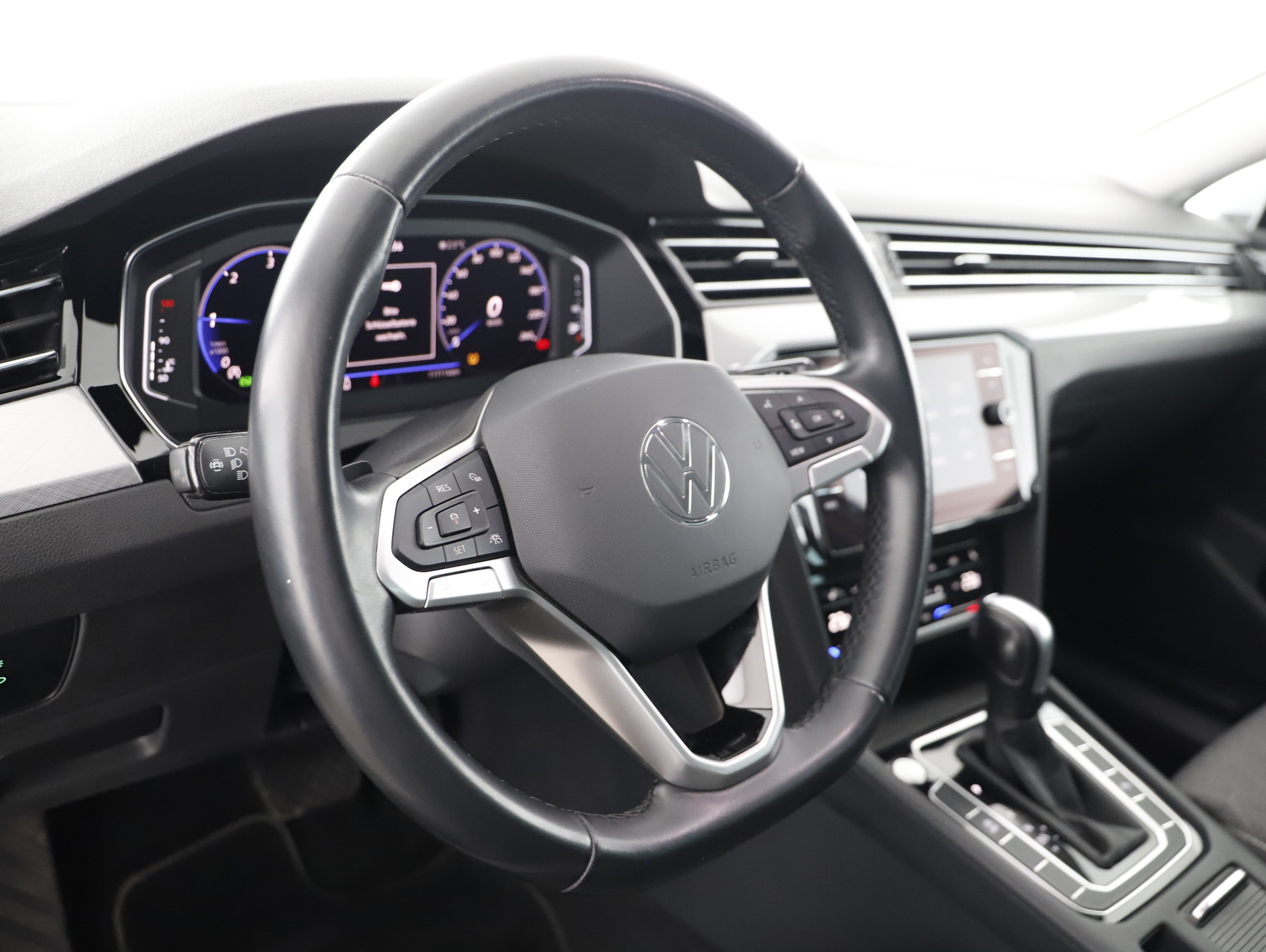 VW Passat Var. 2.0 TDI DSG | Bild 4 von 21