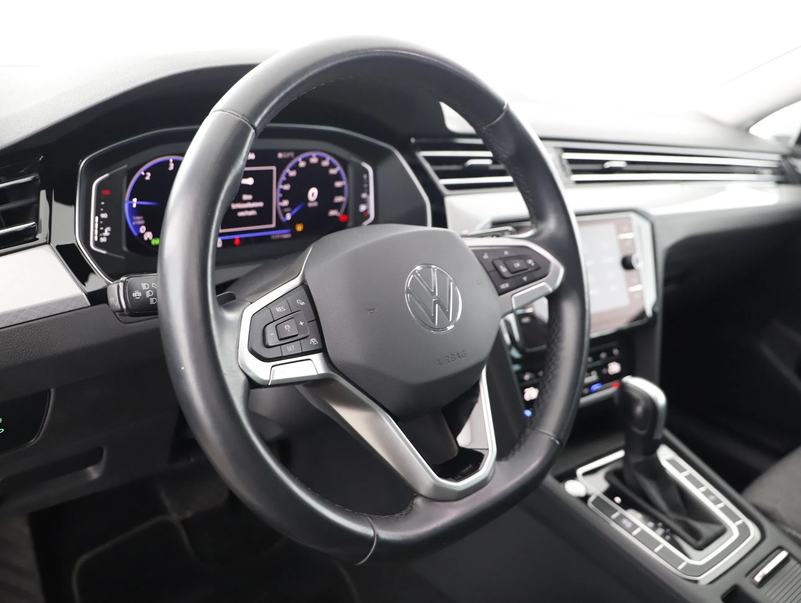 VW Passat Var. 2.0 TDI DSG | Bild 4 von 21