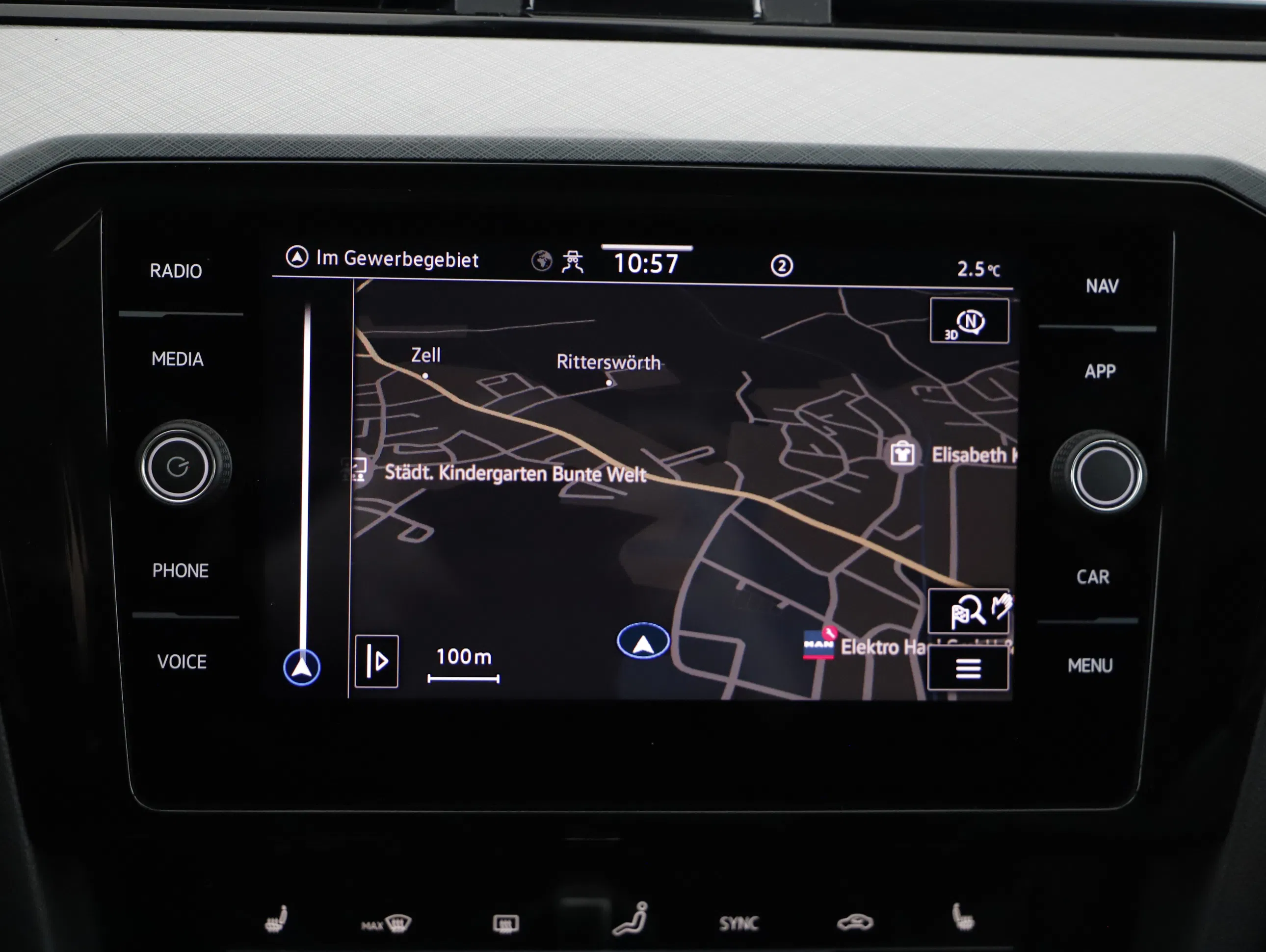 VW Passat Var. 2.0 TDI DSG | Bild 8 von 21