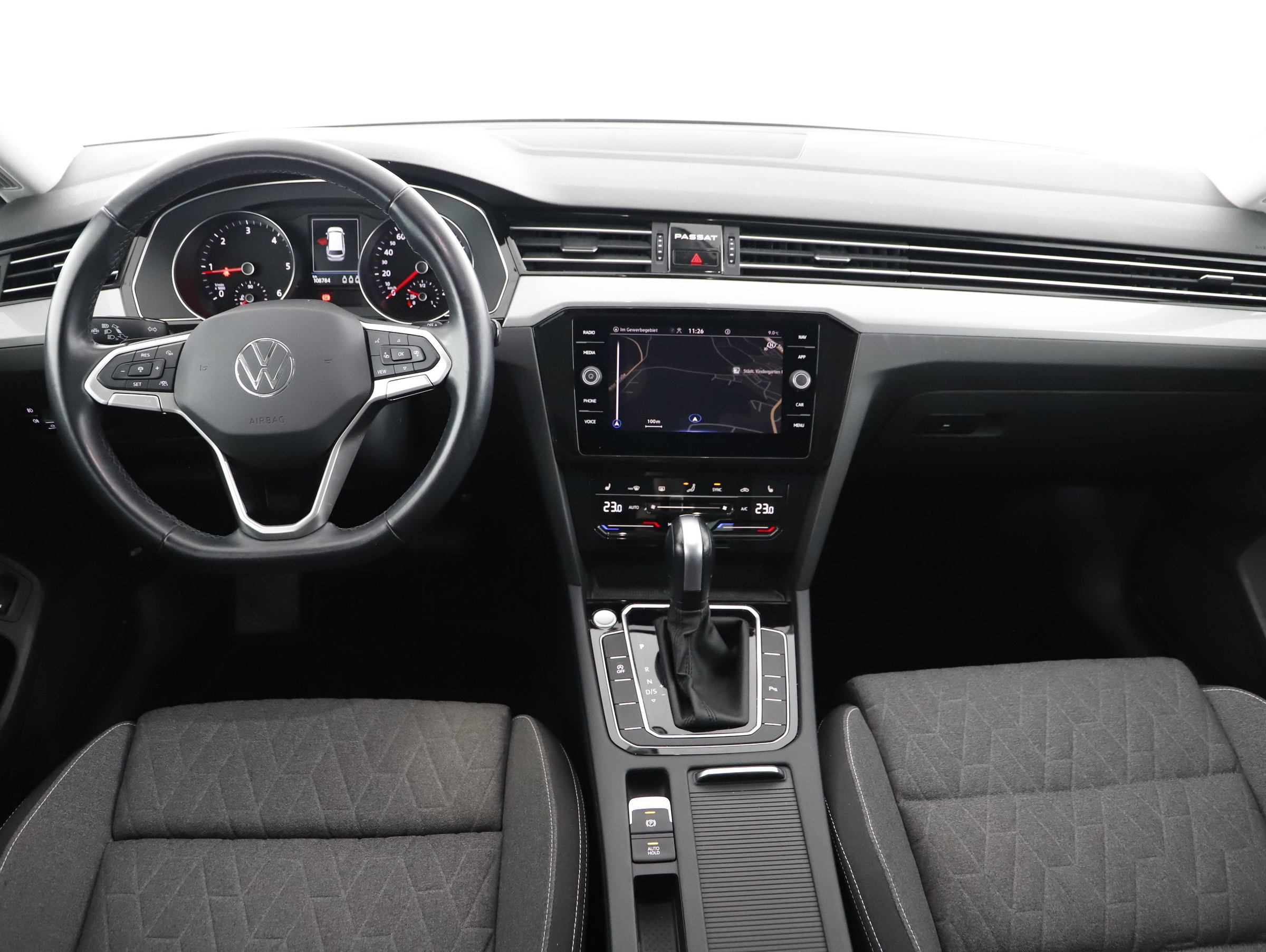 VW Passat Variant 2.0 TDI BMT Business | Bild 18 von 30