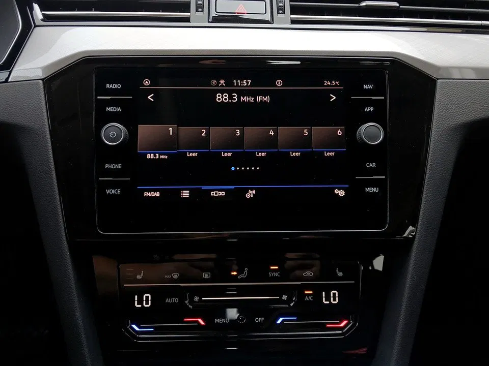 VW Passat Variant 2.0 TDI BMT Business | Bild 11 von 20