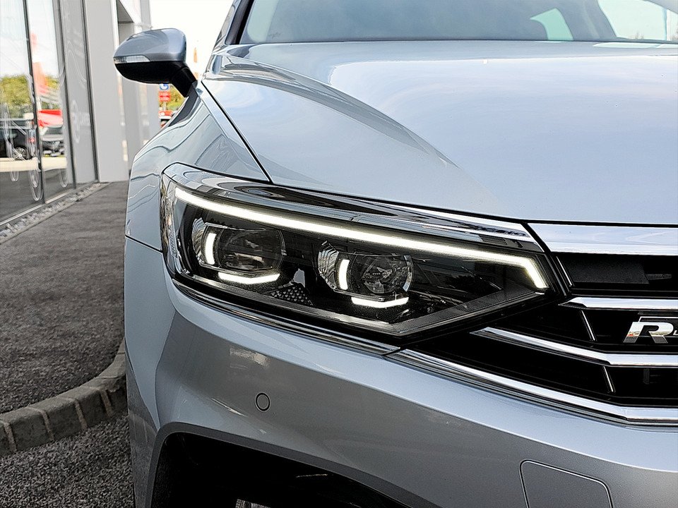 VW Passat Variant Elegance 2.0 TDI DSG | Bild 23 von 23
