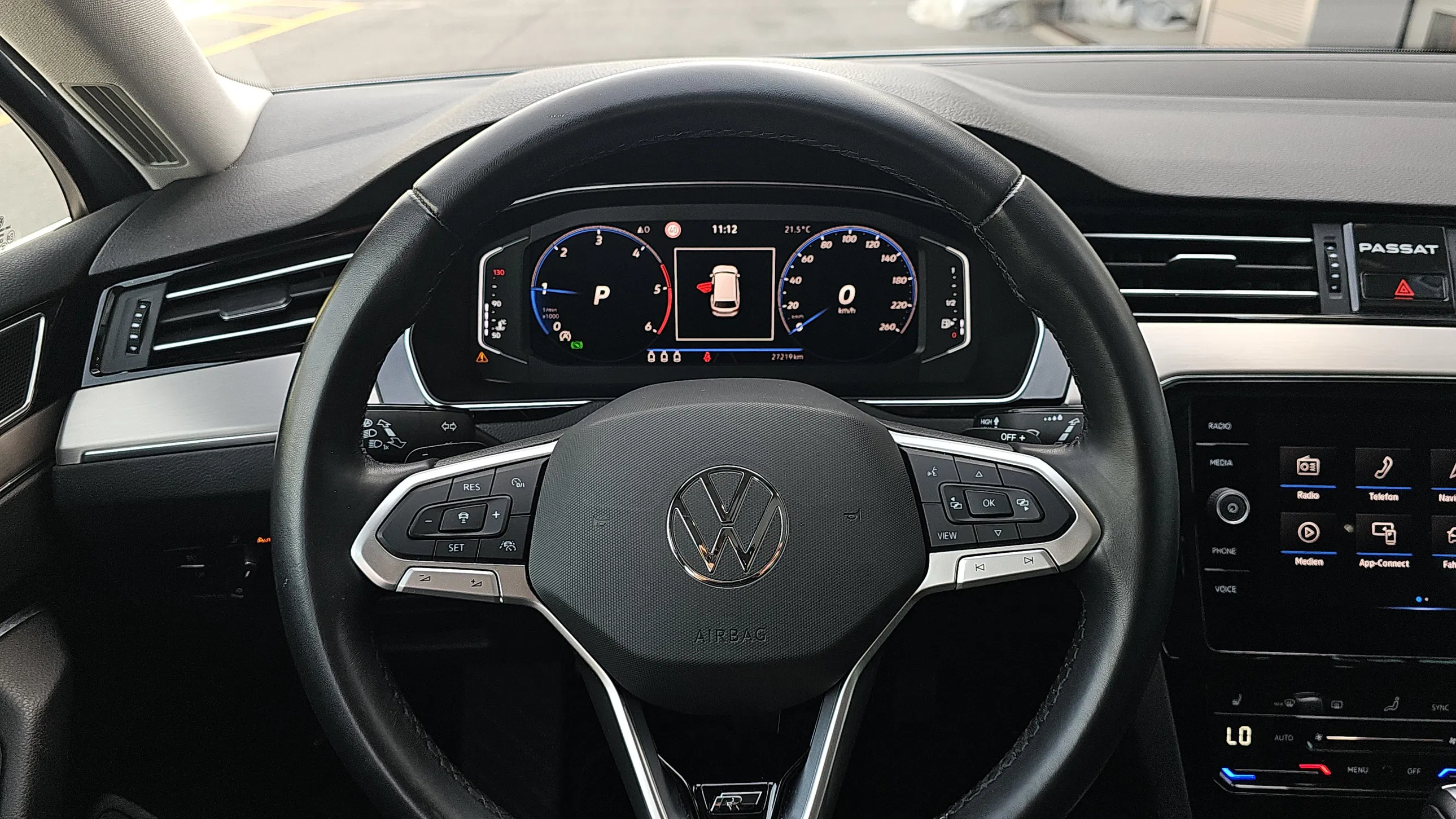 VW Passat Variant Elegance 2.0 TDI DSG | Bild 8 von 23
