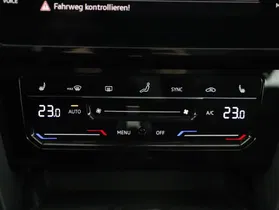 VW Passat Variant 2.0 TDI BMT Business | Thumbnail 10 von 24