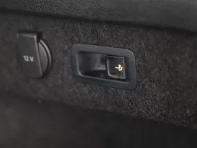 VW Passat Variant 2.0 TDI BMT Business | Thumbnail 18 von 24