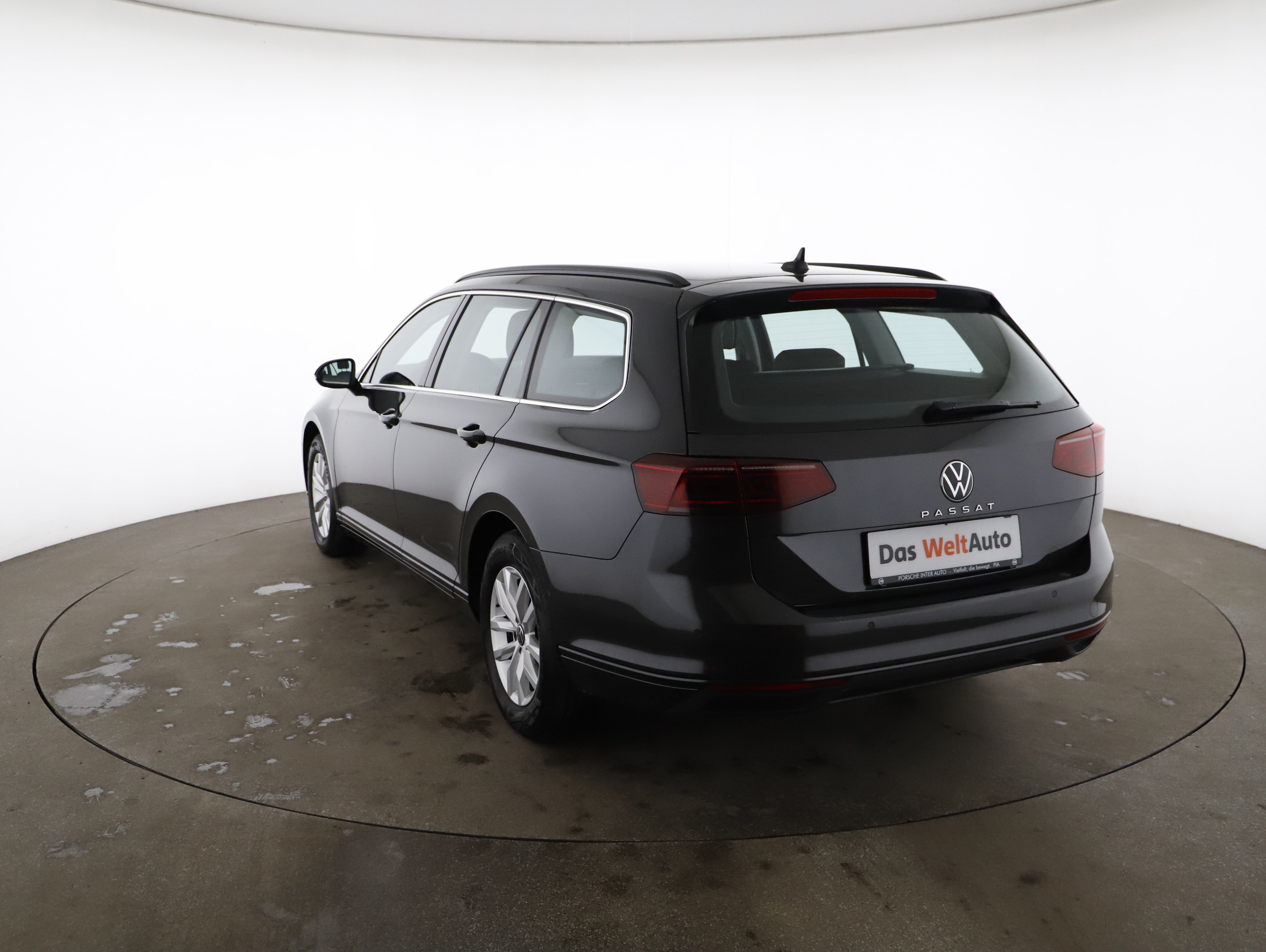 VW Passat Variant 2.0 TDI BMT Business | Bild 20 von 24