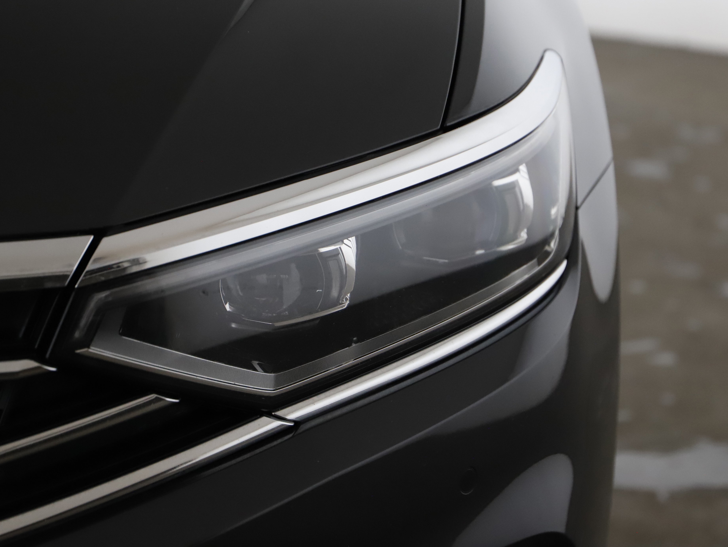 VW Passat Variant 2.0 TDI BMT Business | Bild 22 von 24