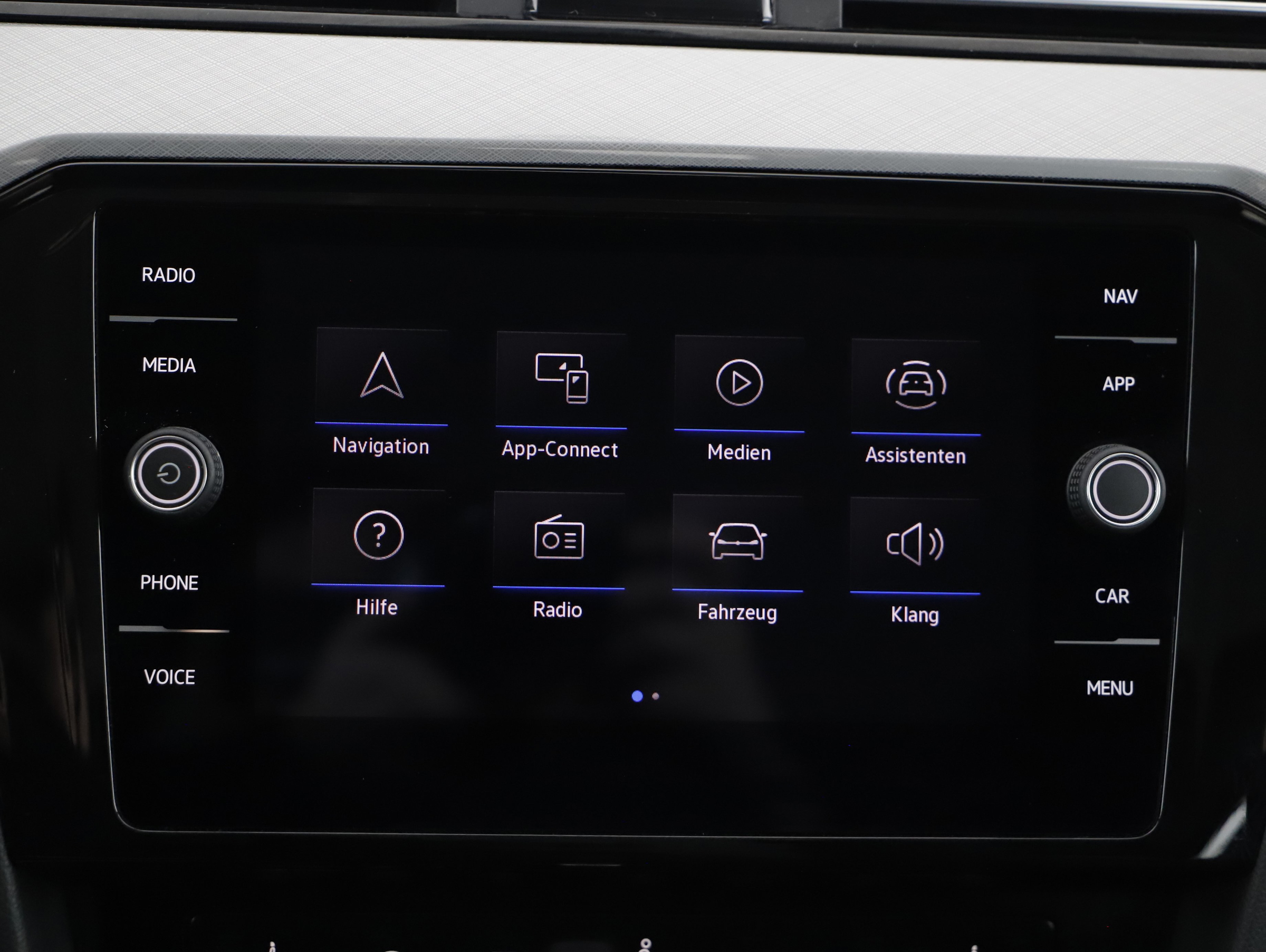 VW Passat Variant 2.0 TDI BMT Business | Bild 7 von 24