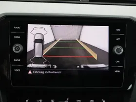 VW Passat Variant 2.0 TDI BMT Business | Thumbnail 9 von 24