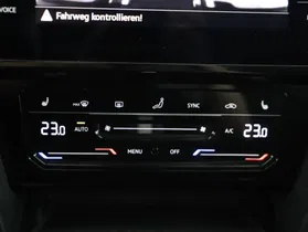 VW Passat Variant 2.0 TDI BMT Elegance | Thumbnail 10 von 24
