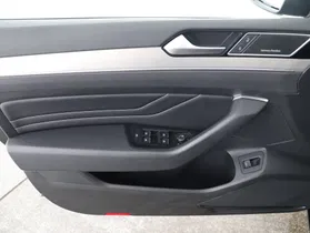 VW Passat Variant 2.0 TDI BMT Elegance | Thumbnail 14 von 24