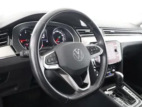 VW Passat Variant 2.0 TDI BMT Elegance | Thumbnail 4 von 24