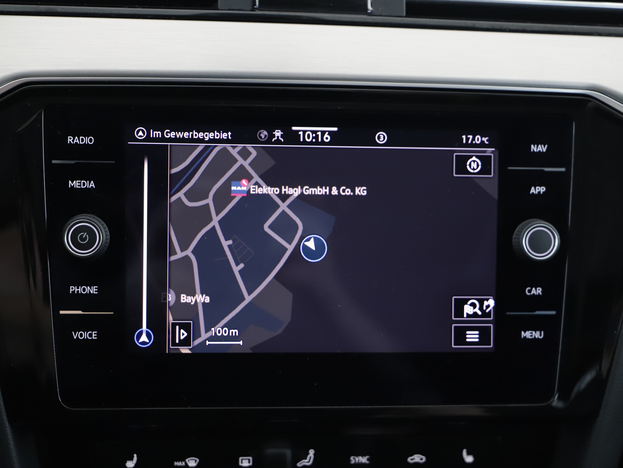 VW Passat Variant 2.0 TDI BMT Elegance | Bild 8 von 24