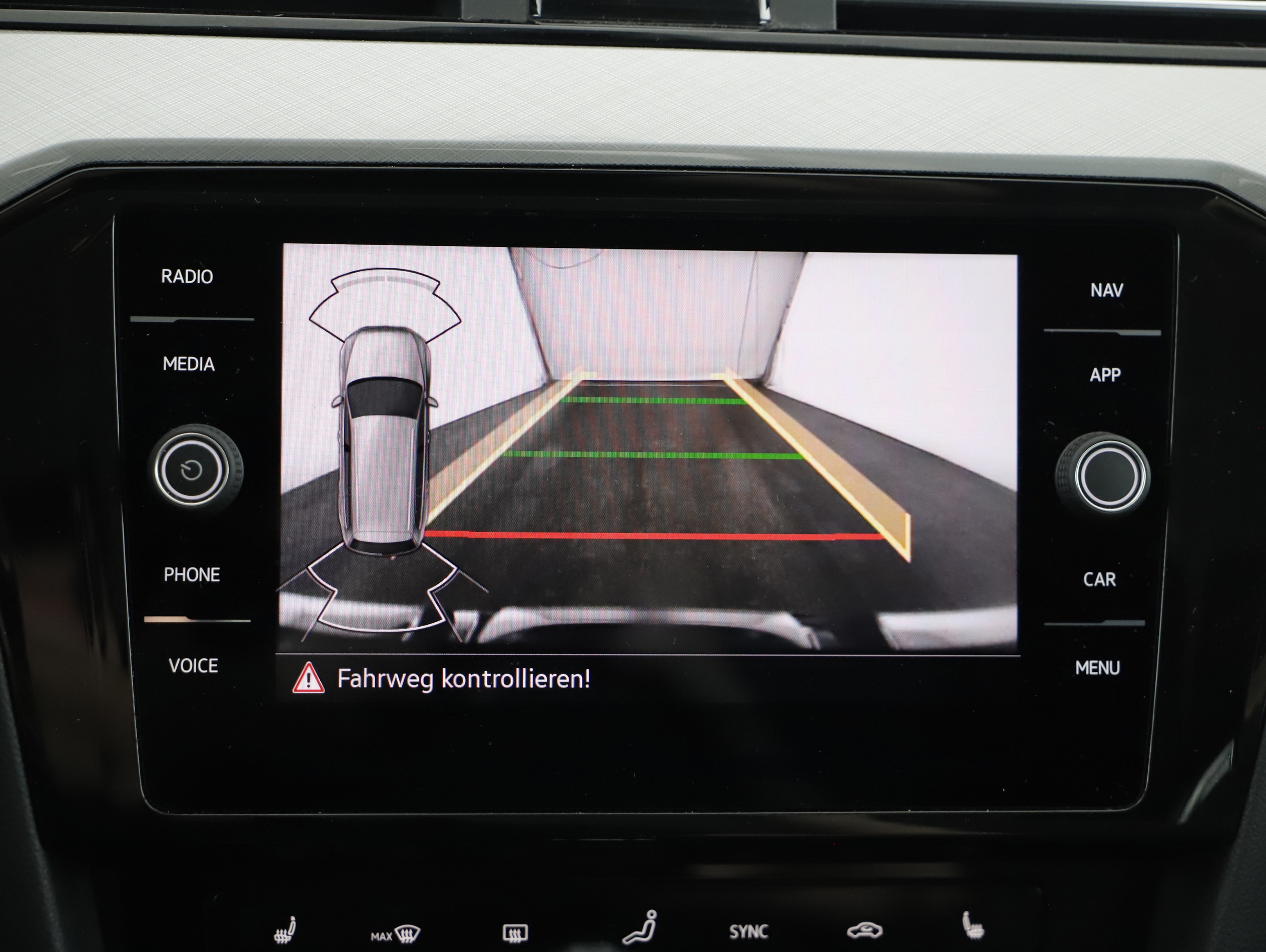 VW Passat Variant 1.4 TSI GTE | Bild 15 von 20