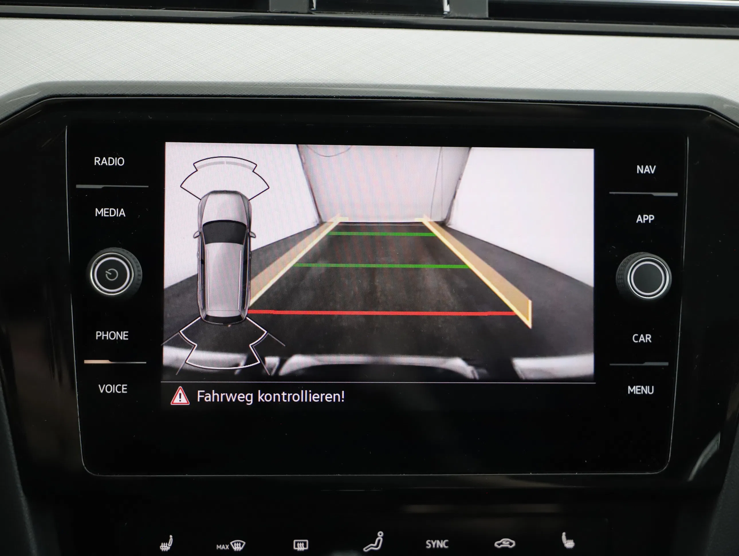VW Passat Variant 1.4 TSI GTE | Bild 15 von 20
