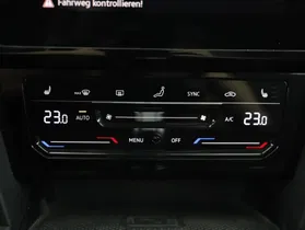 VW Passat Variant 1.4 TSI GTE | Thumbnail 12 von 20