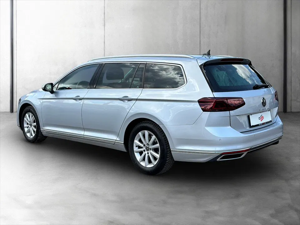VW Passat Variant 2.0 TDI BMT Elegance | Bild 4 von 26