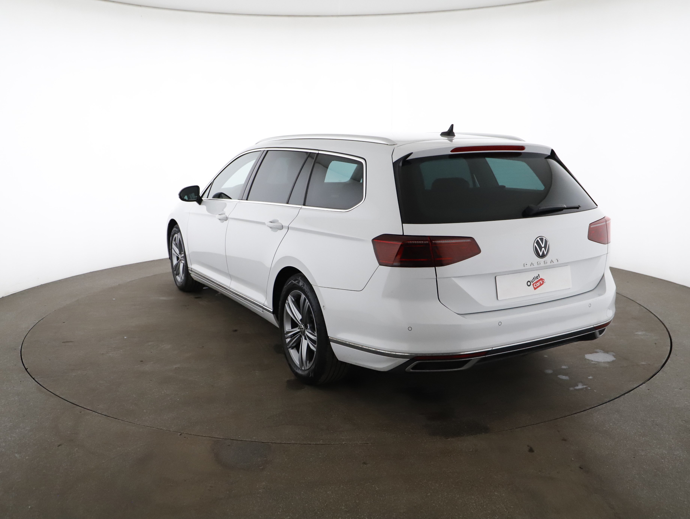VW Passat Variant 2.0 TDI BMT Elegance | Bild 20 von 24