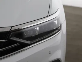 VW Passat Variant 2.0 TDI BMT Elegance | Thumbnail 22 von 24