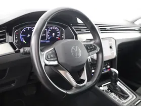 VW Passat Variant 2.0 TDI BMT Elegance | Thumbnail 4 von 24