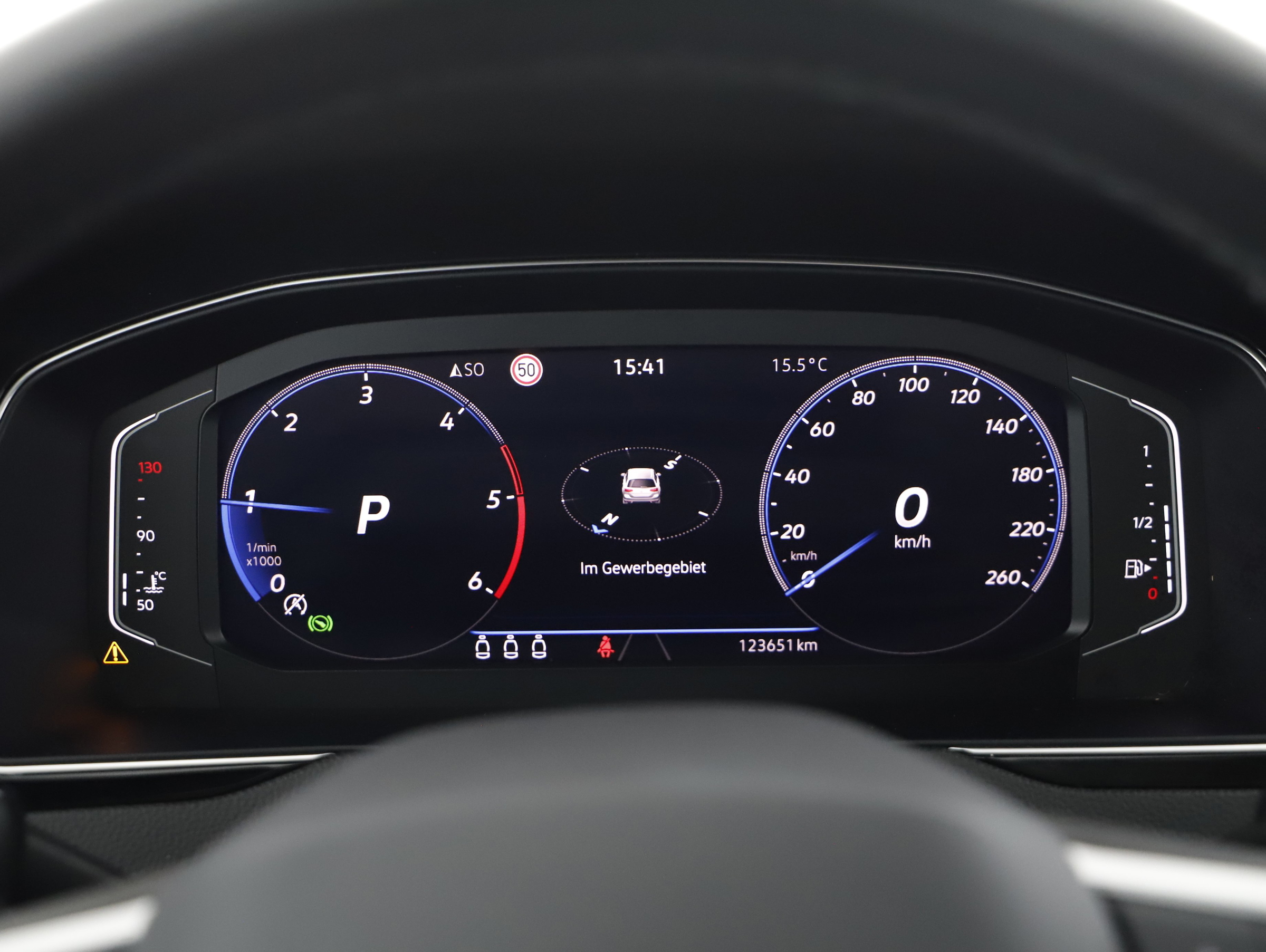 VW Passat Variant 2.0 TDI BMT Elegance | Bild 6 von 24