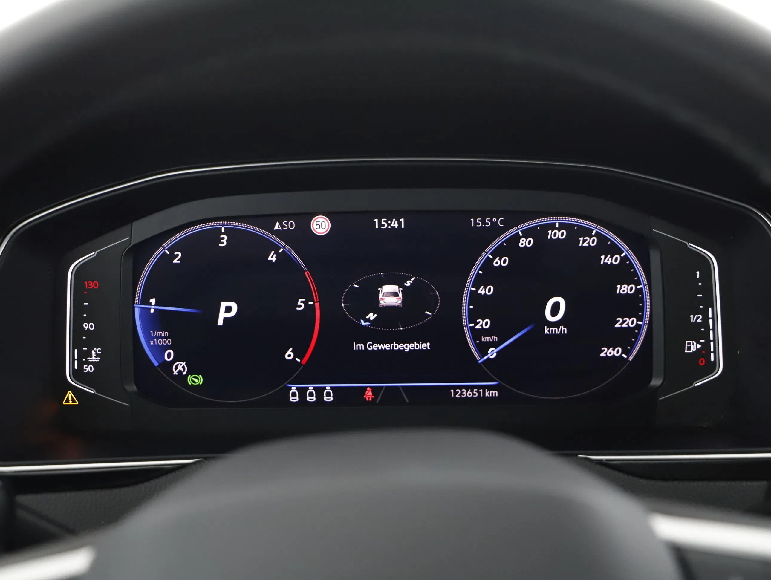 VW Passat Variant 2.0 TDI BMT Elegance | Bild 6 von 24