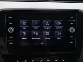 VW Passat Variant 2.0 TDI BMT Elegance | Thumbnail 7 von 24