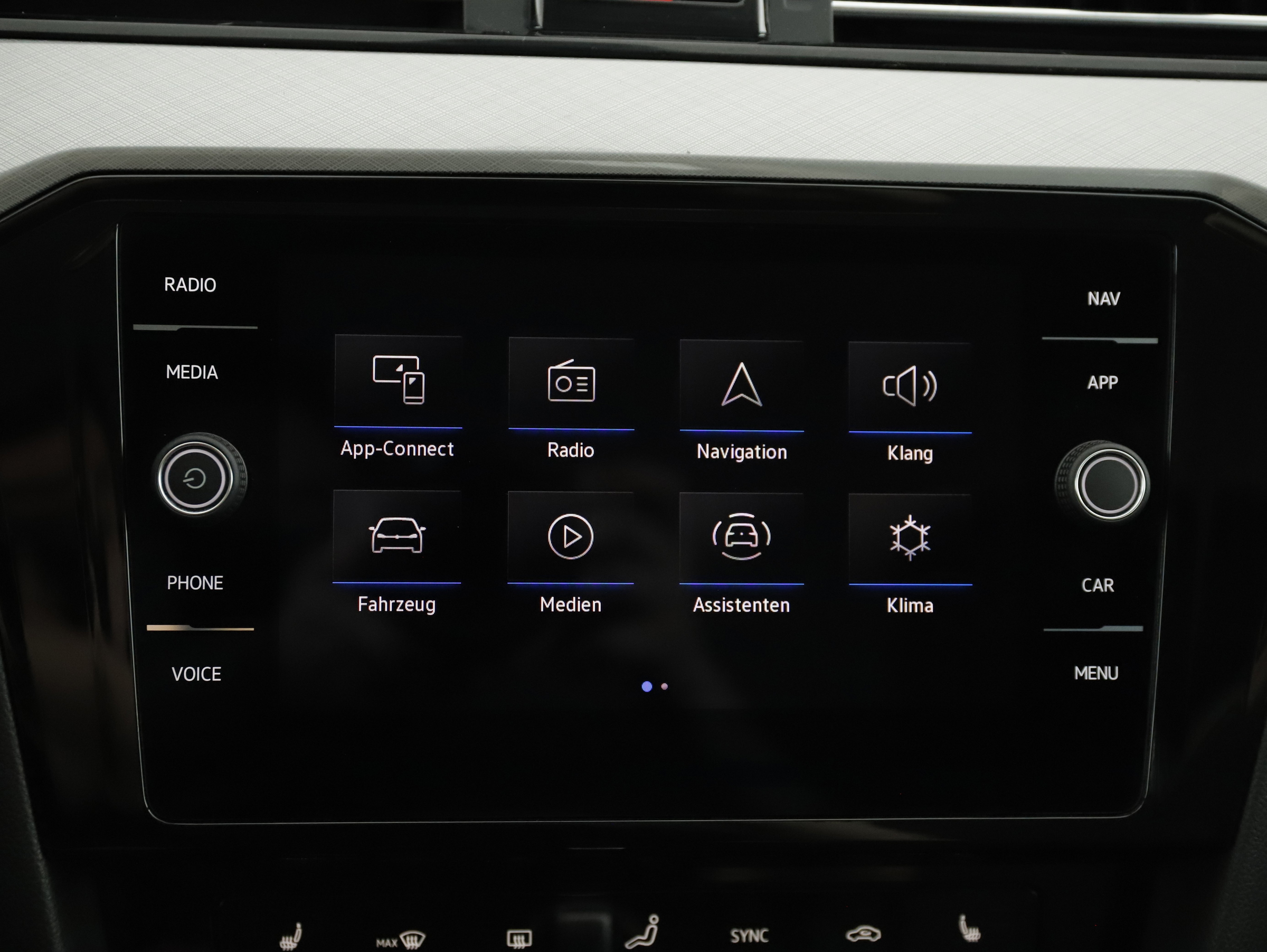 VW Passat Variant Business TDI SCR DSG | Bild 14 von 24