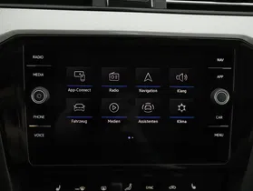 VW Passat Variant Business TDI SCR DSG | Thumbnail 14 von 24