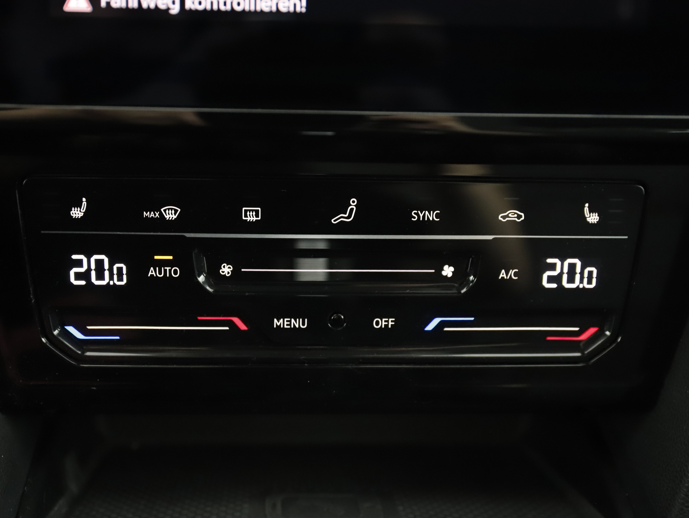 VW Passat Variant Business TDI SCR DSG | Bild 17 von 24