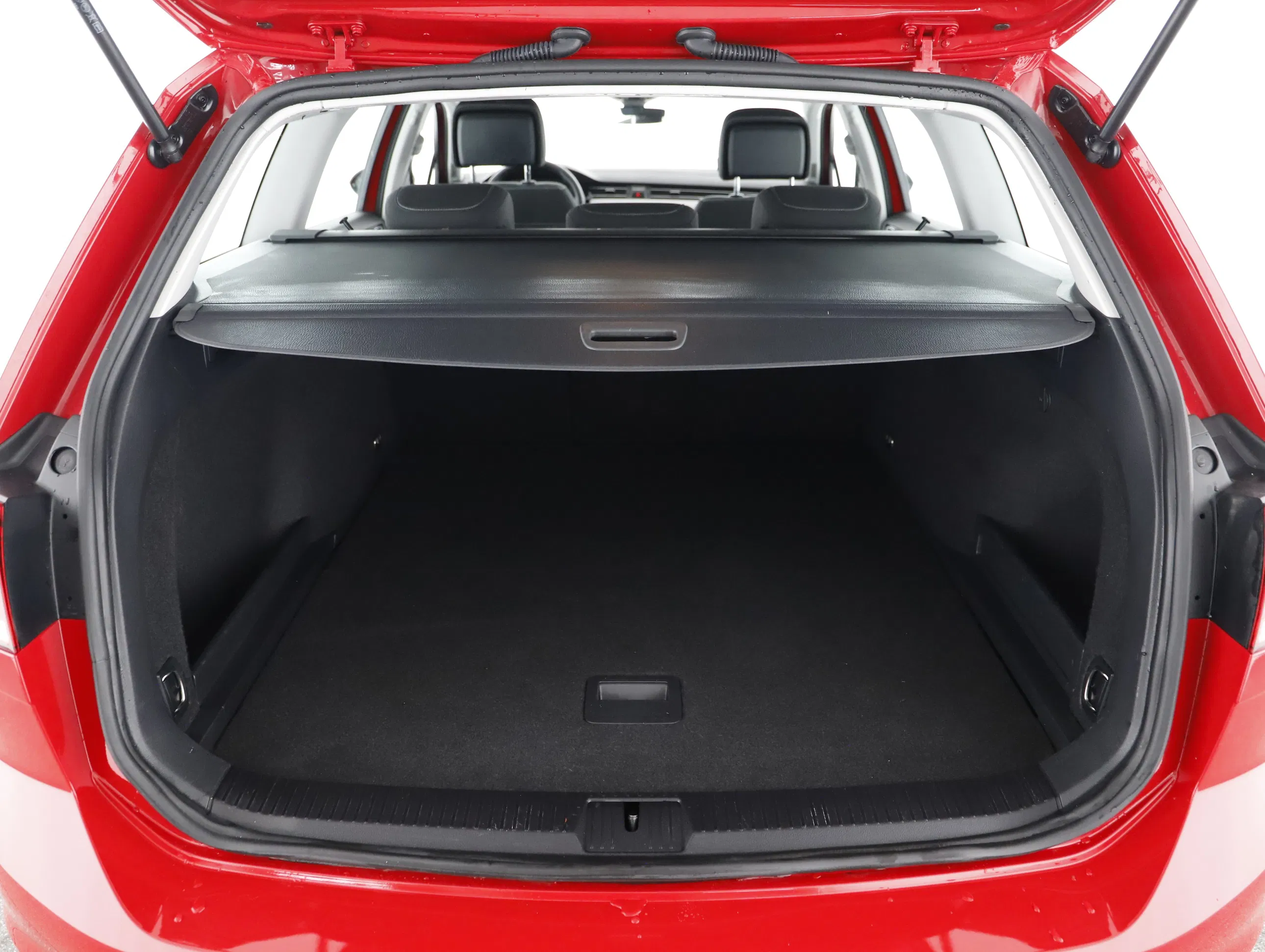 VW Passat Variant 2.0 TDI BMT Business | Bild 26 von 30