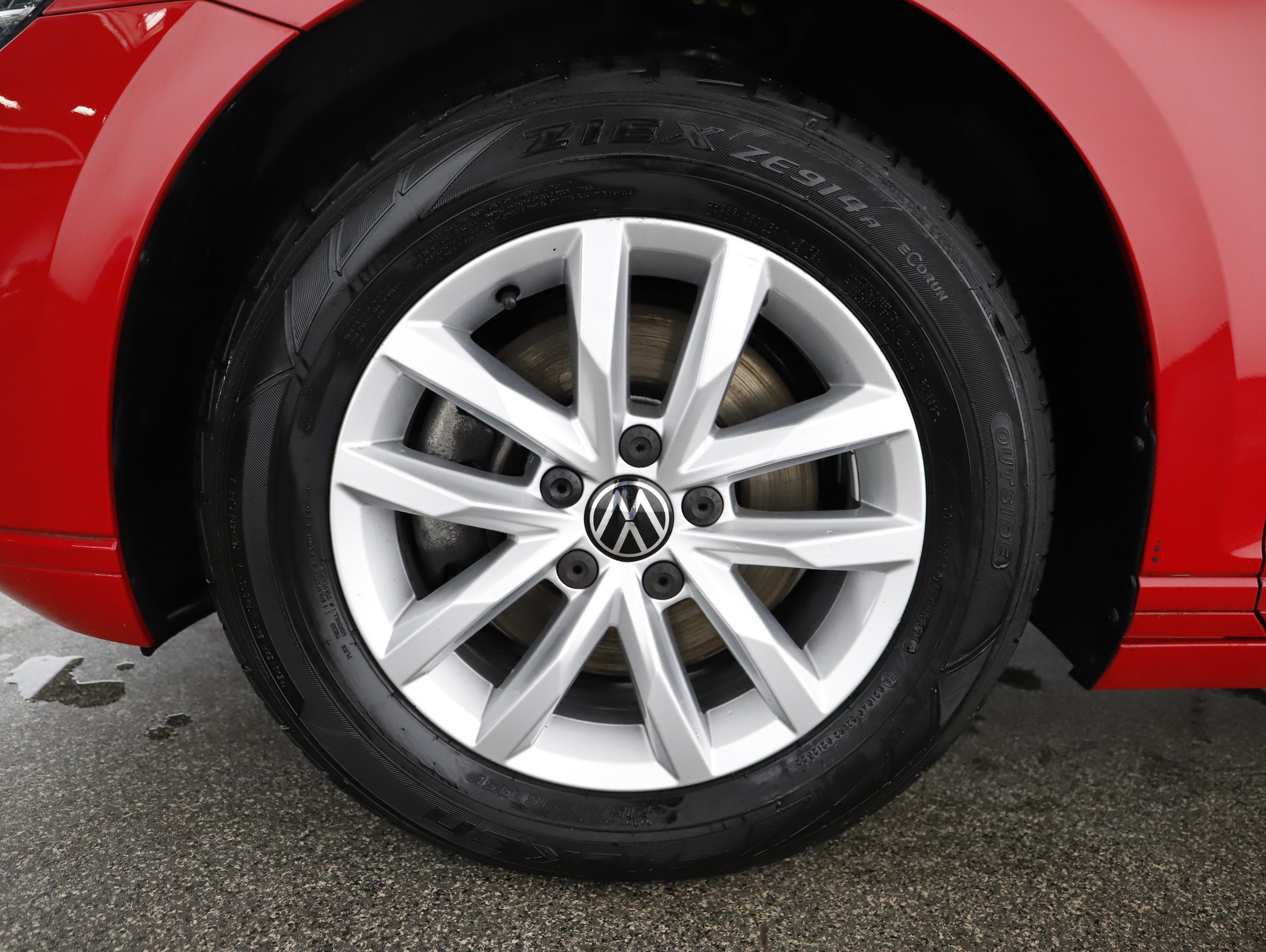 VW Passat Variant 2.0 TDI BMT Business | Bild 10 von 30