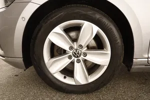 VW Passat Variant 2.0 TDI BMT Elegance | Thumbnail 21 von 22