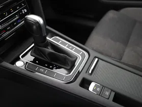 VW Passat Variant 2.0 TDI BMT Business | Thumbnail 24 von 31