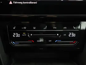 VW Passat Variant 2.0 TDI BMT Business | Thumbnail 25 von 31