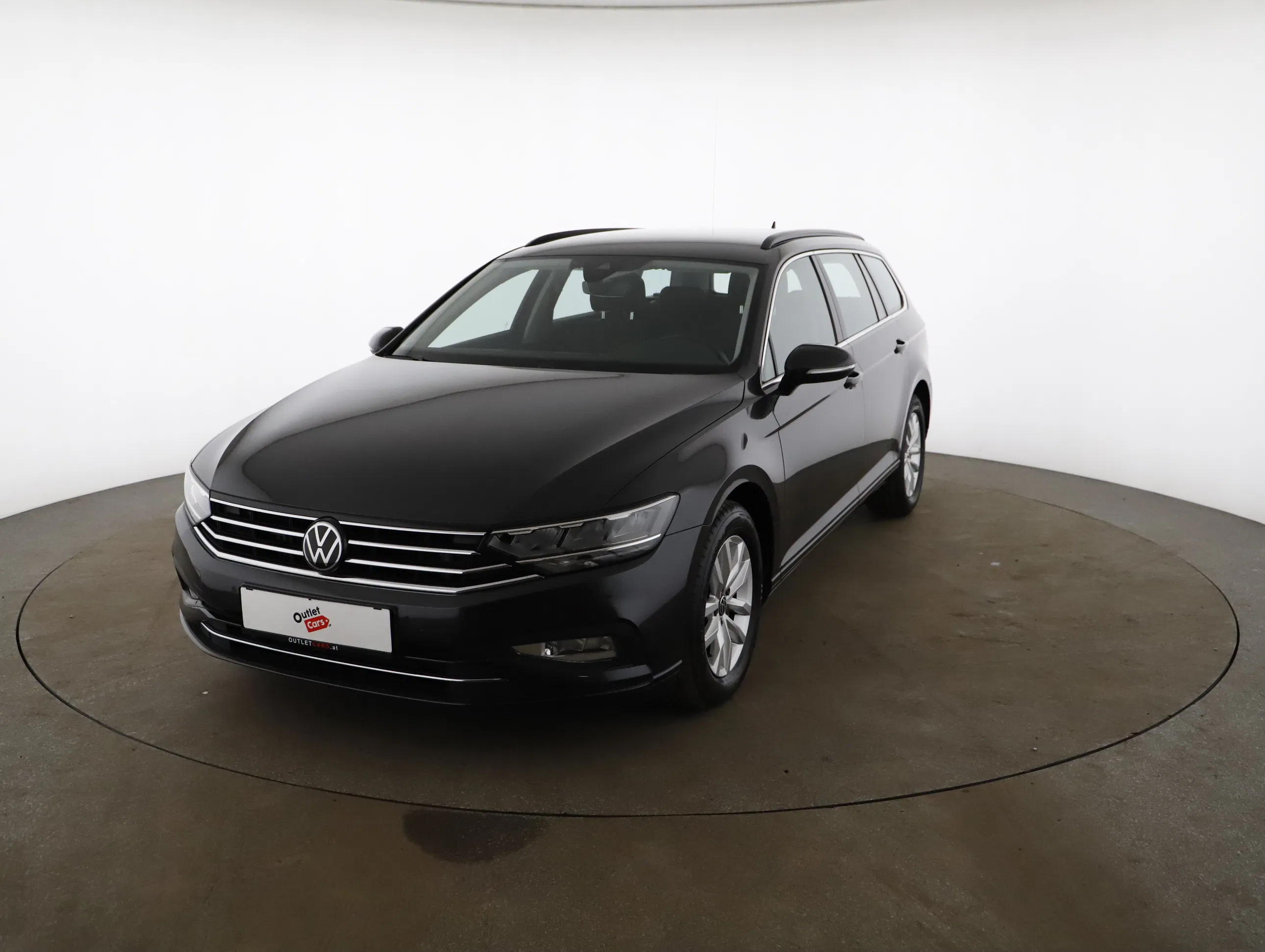VW Passat Variant 2.0 TDI BMT Business | Bild 29 von 31