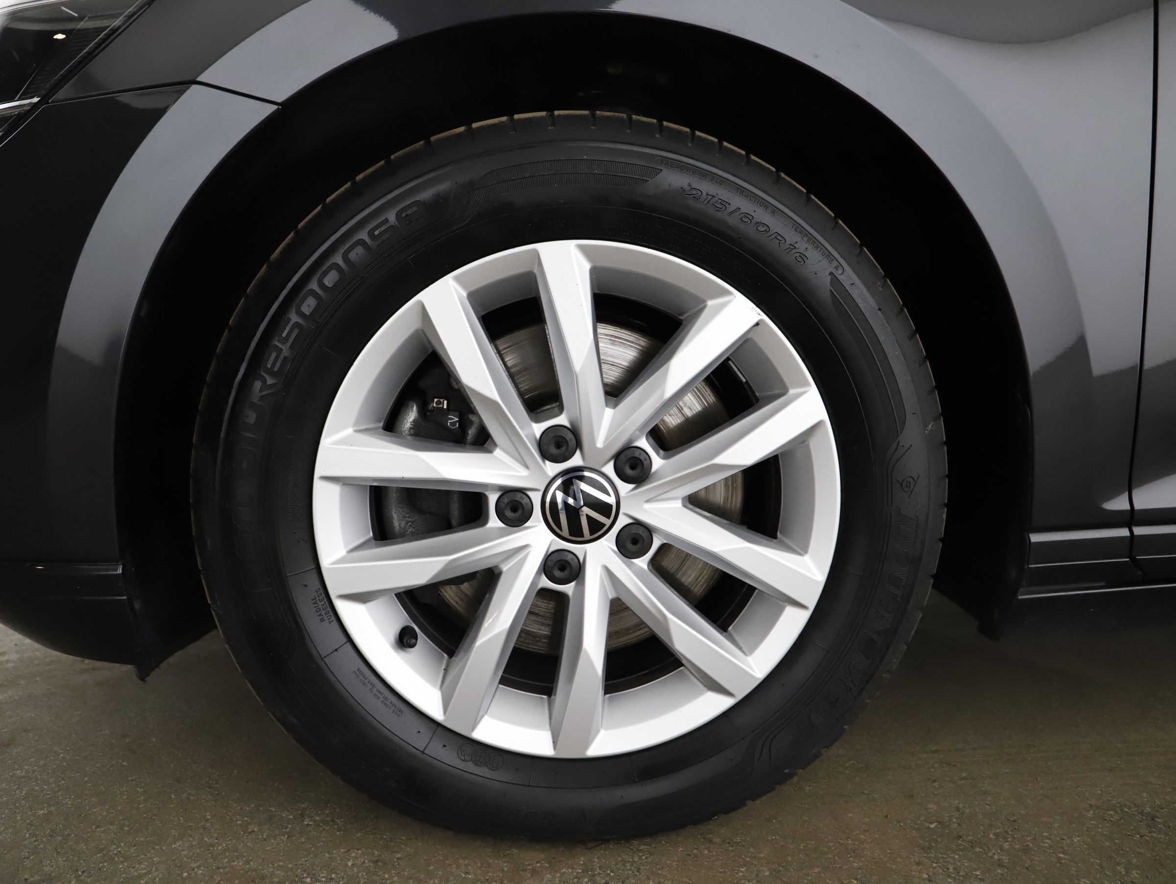 VW Passat Variant 2.0 TDI BMT Business | Bild 31 von 31