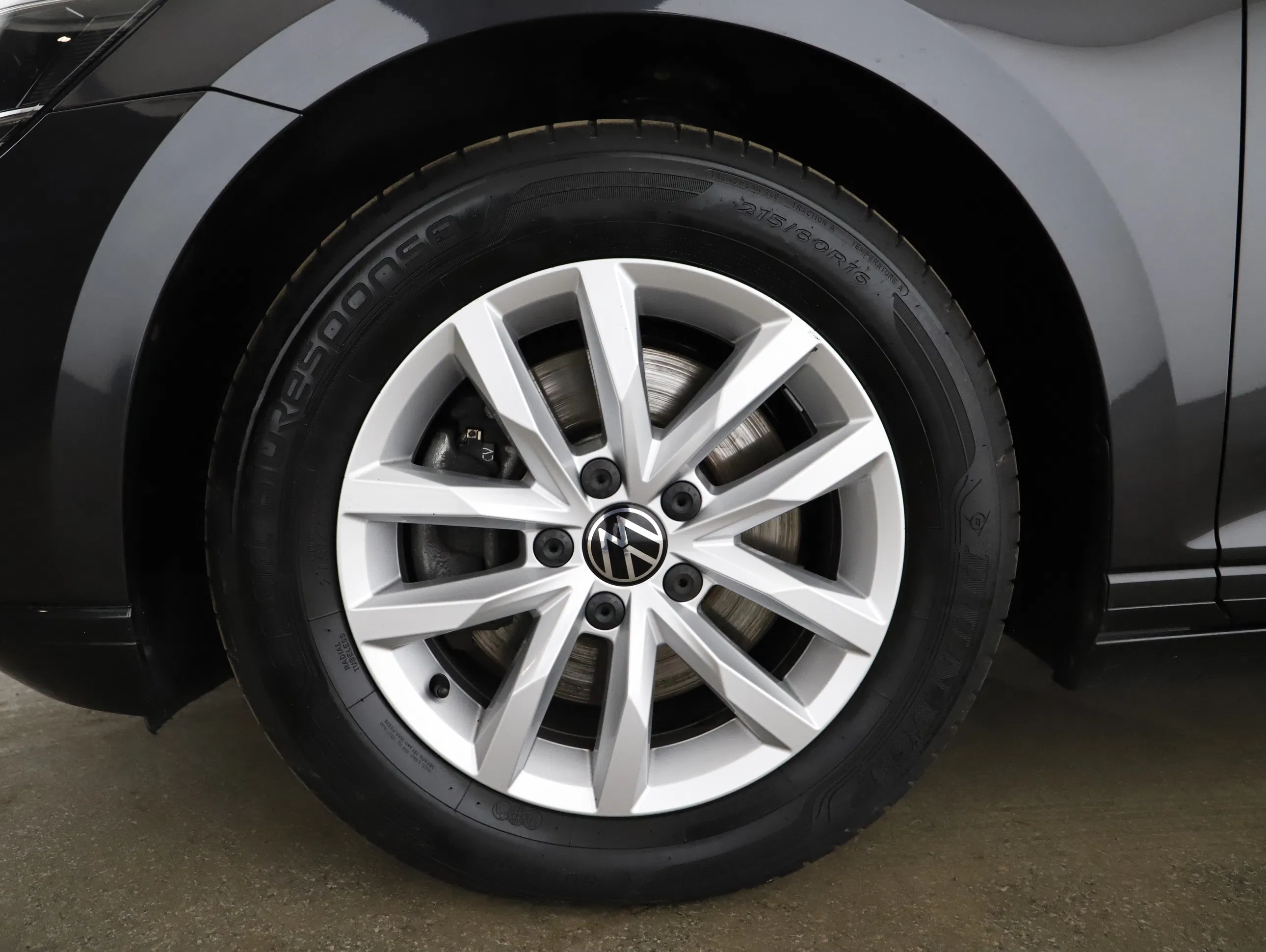 VW Passat Variant 2.0 TDI BMT Business | Bild 31 von 31