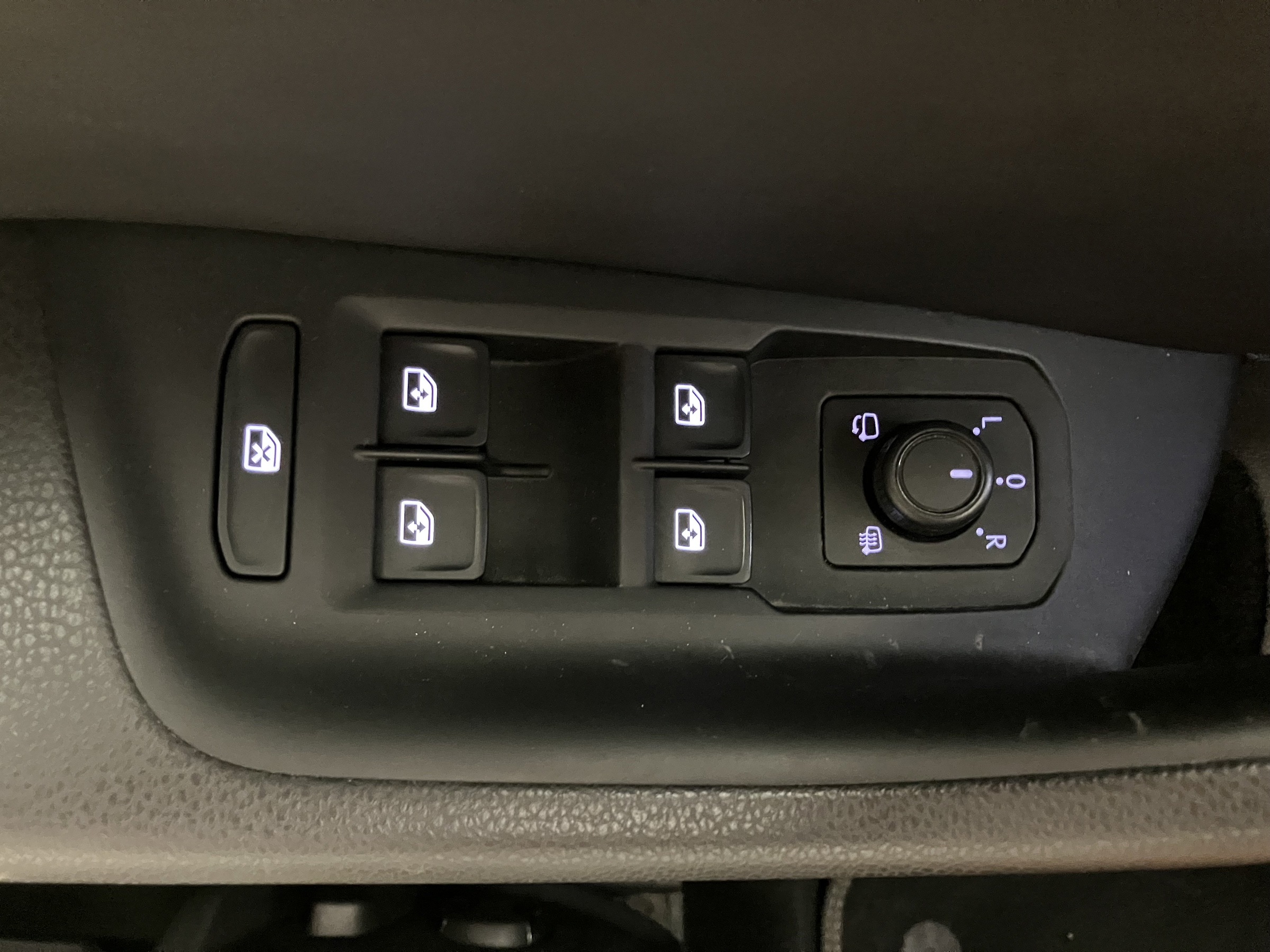 VW Arteon 1.5 TSI ACT R-Line | Bild 9 von 30