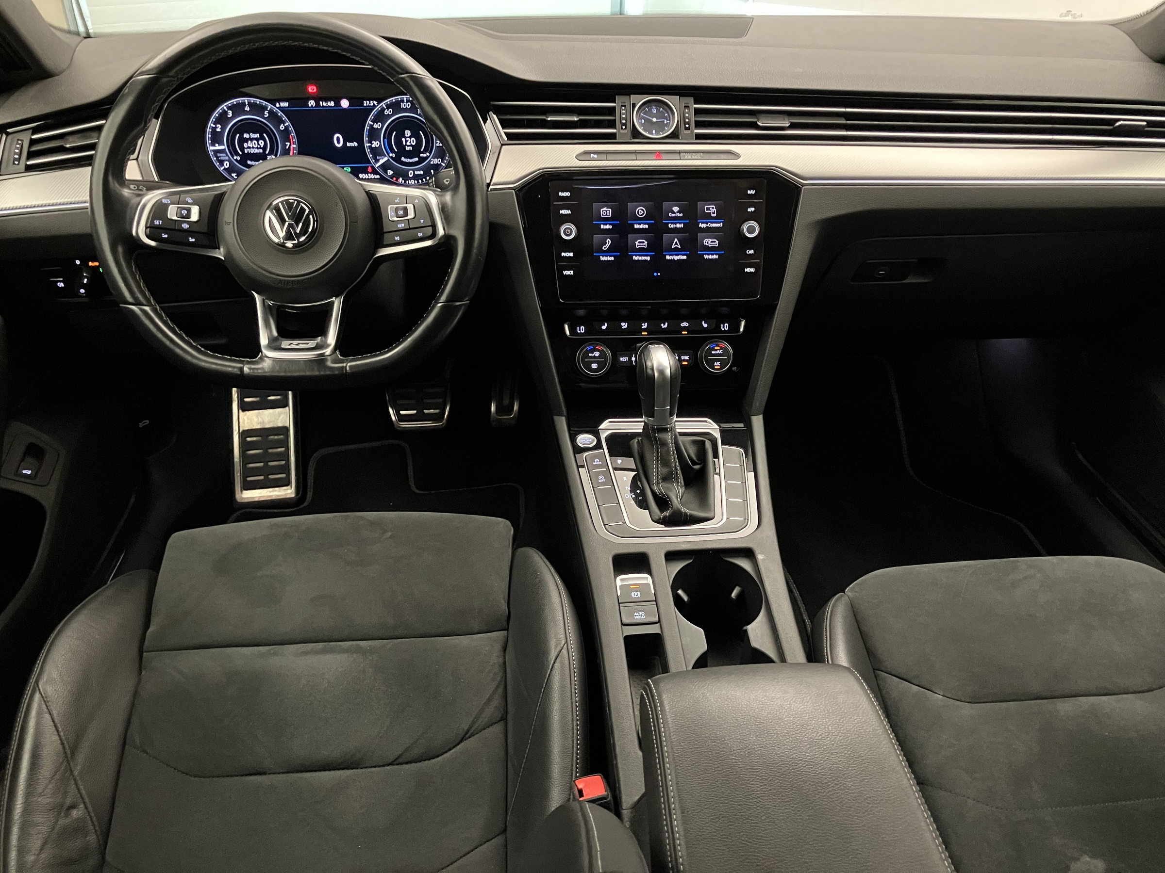 VW Arteon 1.5 TSI ACT R-Line | Bild 13 von 30