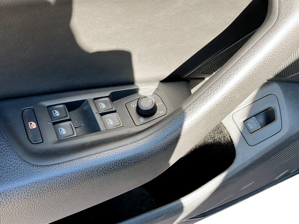 VW Arteon 2.0 TDI R-Line DSG | Bild 17 von 24