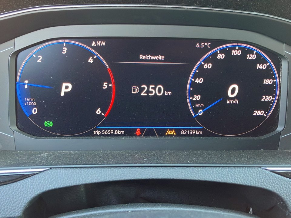 VW Arteon 2.0 TDI R-Line DSG | Bild 21 von 24