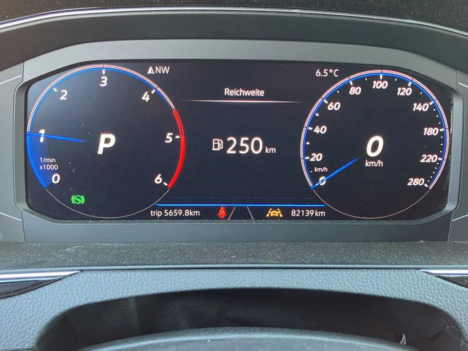 VW Arteon 2.0 TDI R-Line DSG | Bild 21 von 24