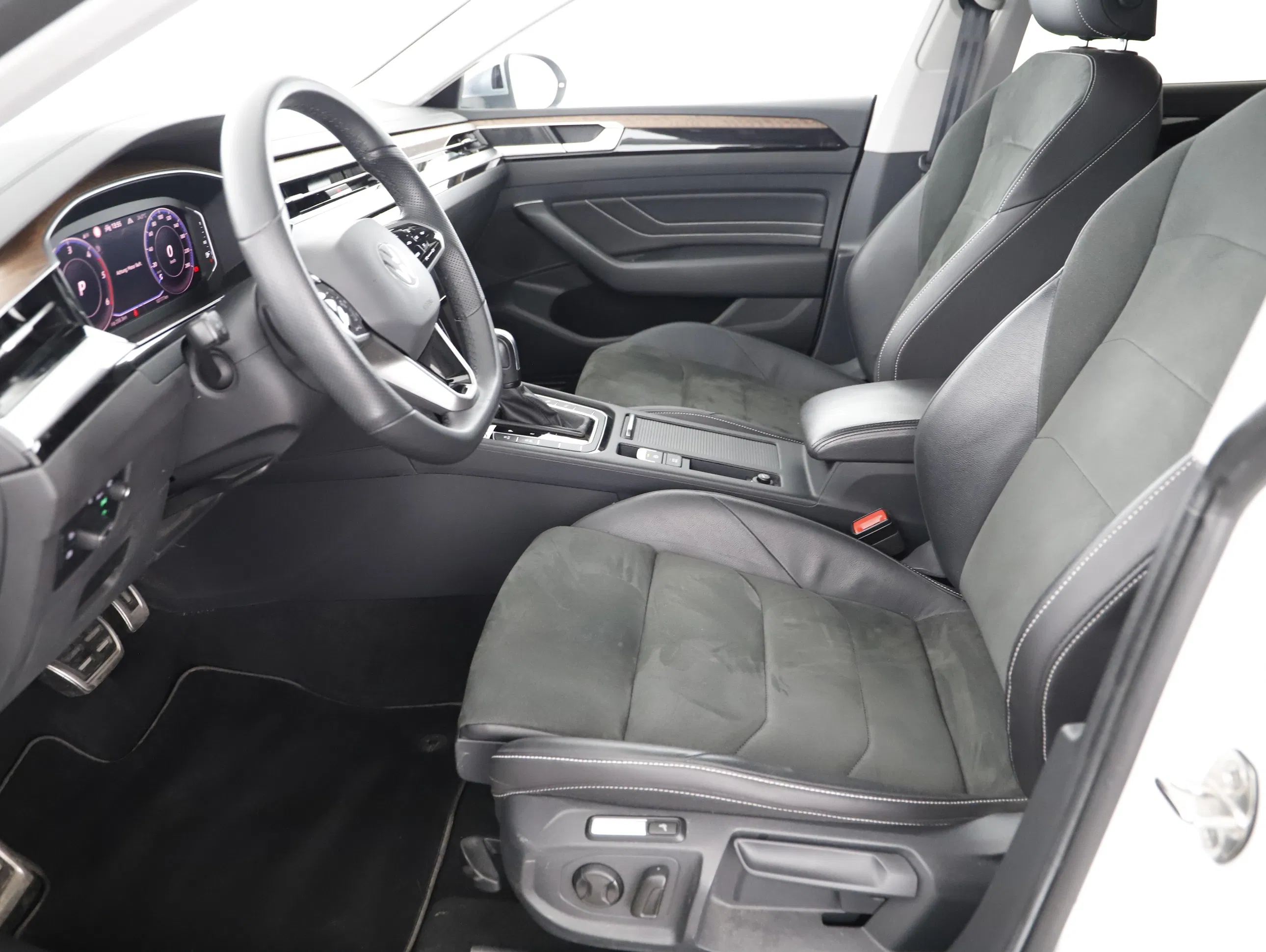 VW Arteon 2.0 TDI Elegance | Bild 1 von 24